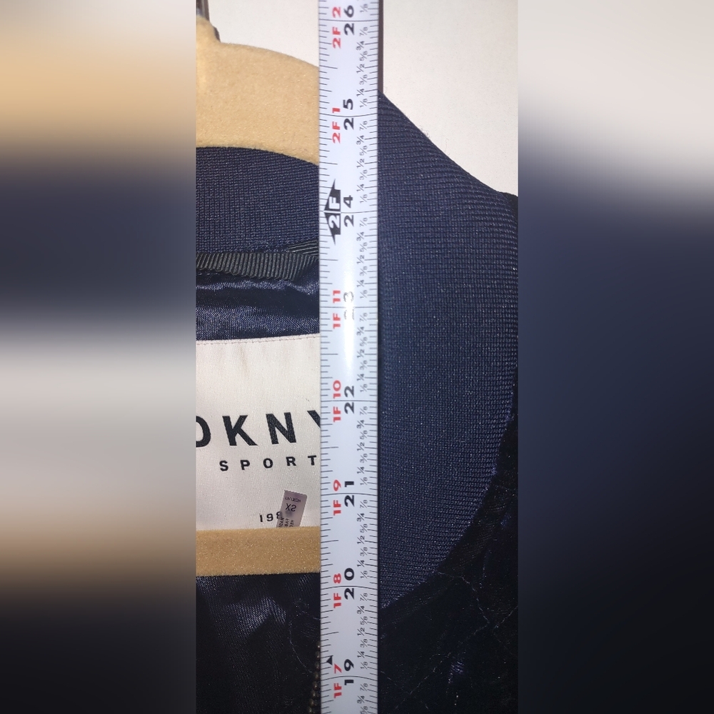 DKNY Sport Very Oversized Size XSmall Dark Blue Velvet 1989 Jacket Unworn Cond - Picture 12 of 12